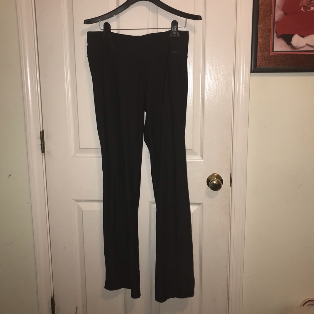 Women’s yoga pants